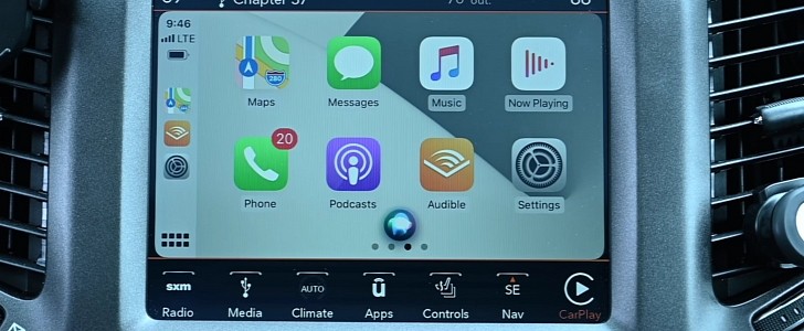Apple CarPlay interface