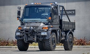 A Rare, Virtually New 2003 Mercedes-Benz Unimog U500 Is Looking for a New Owner