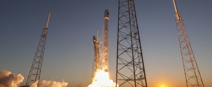 SpaceX Falcon 9 Launching in February 2015