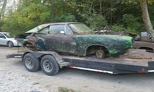 Abandoned 1969 Dodge Charger R/T SE 440 Looks Like a Chicken Nesting Box