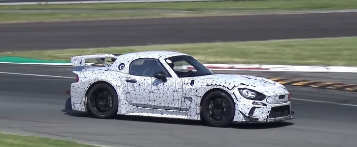 Abarth 124 GT4 Is an Awesome 380 HP Alfa 4C-Powered Race Car