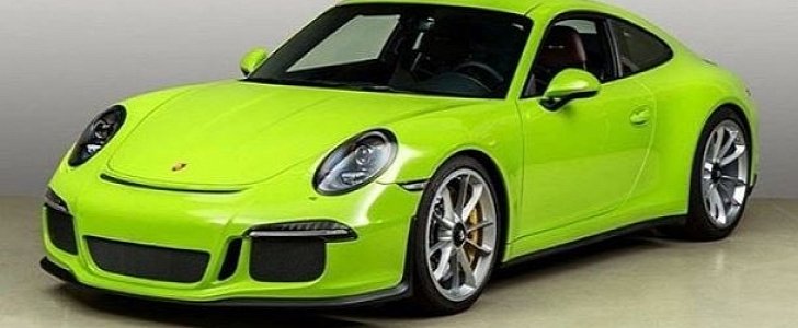 Acid Green Porsche 911 R Is a Showstopper