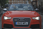 Actor Tom Hardy Tests the Audi RS5 Cabrio in the Rain