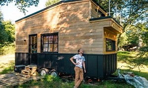 Adorable and Very Tiny Tiny House Hides Full Music Studio, Comes With a Balcony Too
