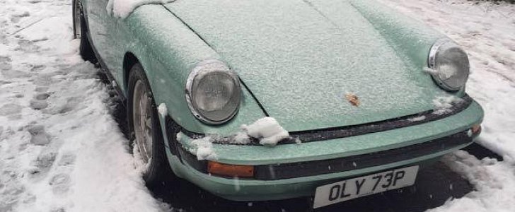 Air-Cooled Porsche 911 Targa Left Topless in the Snow