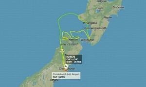 Air New Zealand Uses a Boeing 787 to Draw a Giant Kiwi in the Sky