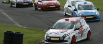 AirAsia X Becomes Title Sponsor for Renault Clio Cup UK
