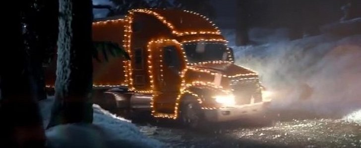 Aldi uses Coca-Cola lookalike truck for its Christmas ad