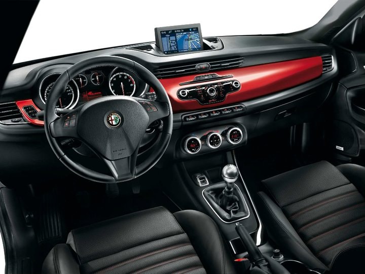 Alfa Romeo Giulietta Gets New Accesories - autoevolution