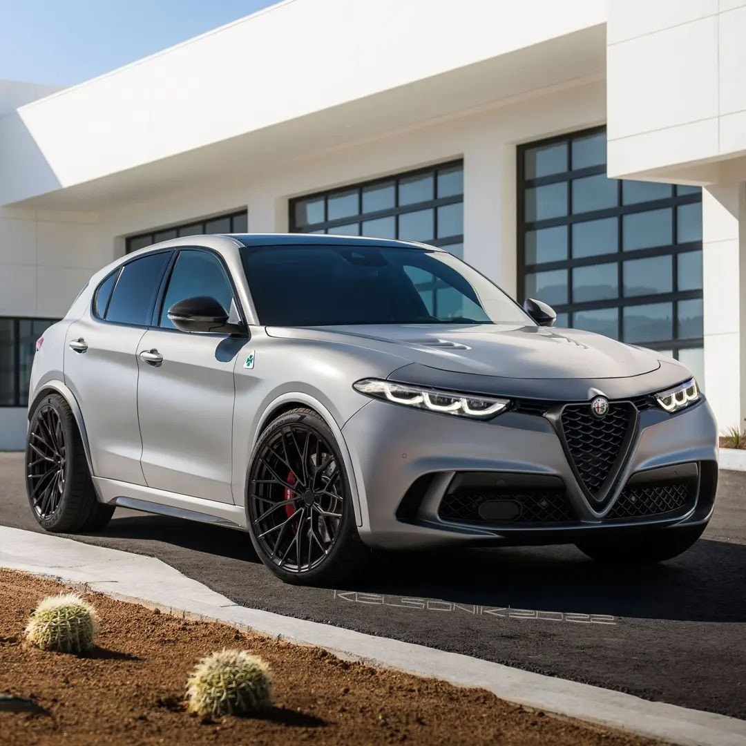 https://s1.cdn.autoevolution.com/images/news/alfa-romeo-stelvio-goes-under-the-rendering-knife-its-sexier-than-ever-201990_1.jpg