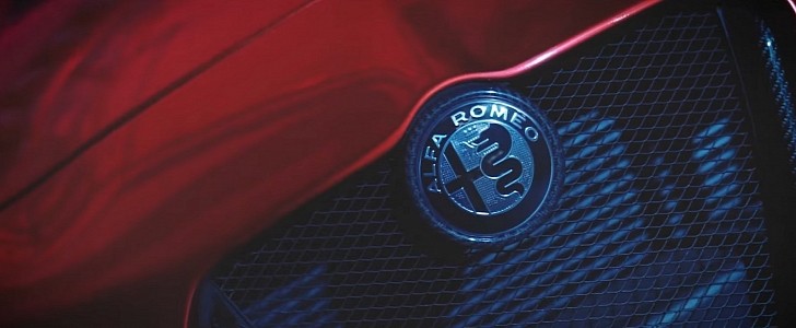 Alfa Romeo plug-in SUV teaser