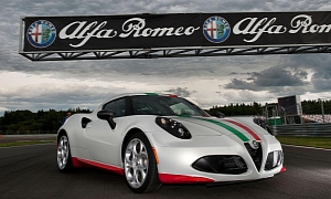 Alfa Romeo Unveils 4C Safety Car