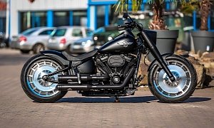 All Black Harley-Davidson Dark Dozer Sure Makes Those Wheels Stand Out