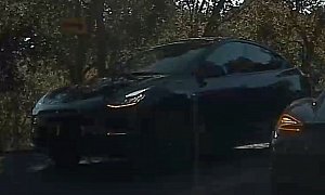 All-Black Tesla Model Y Caught Out in the Open, Looks Spooky
