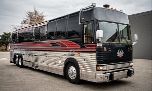 All I Want for Christmas Is $95K and Some Spare Change to Enjoy This Vintage Coach Bus