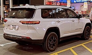 All-New 2021 Jeep Grand Cherokee L Caught Flexing Its Size at a UAE Gas Station