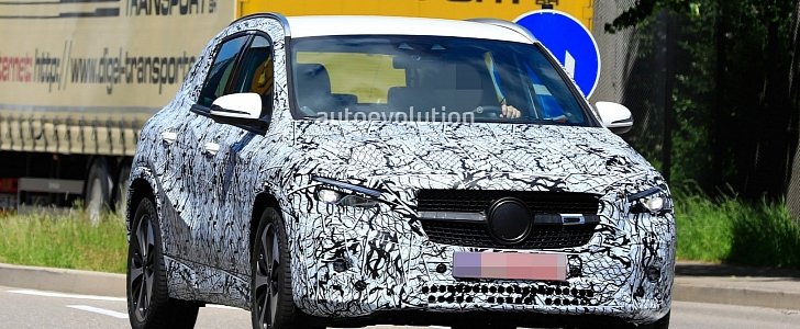 All-New Mercedes GLA-Class Spied With AMG Line Kit, Looks Perfect for Young Buye