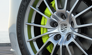 All New Porsche Panamera Models to Come with Michelin Tires