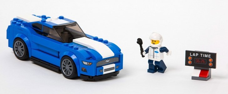Ford Mustang LEGO Set
