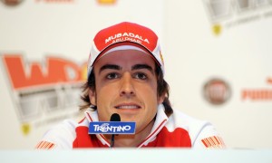 Alonso Rules Out F1 Quit for Rallying, NASCAR