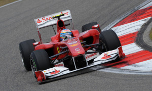 Alonso Tops Second Practice in Valencia