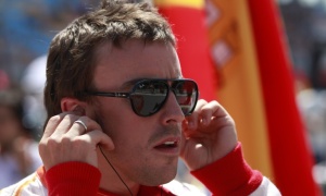 Alonso Urges Renault to Squeeze 0.5 Secs per Lap