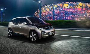 Amateur Drives the i3 for the First Time, Is Amazed by Its Acceleration