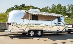 Amazing 1975 Airstream Land Yacht Trade Wind Is a Luxury Hotel on Wheels