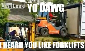 Amazing Forklift Duo Have Some Serious Loading Skills