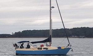 American College Student Sails Away on an Old 30-Foot Steel Boat She Renovated Herself