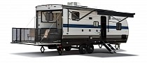 American Wolf Pack Gold Is Homey Toy Hauler With Everything Needed for Adventures