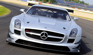 AMG 'Emotion Tours' Matches Lifestyle Vacation With Motorsport