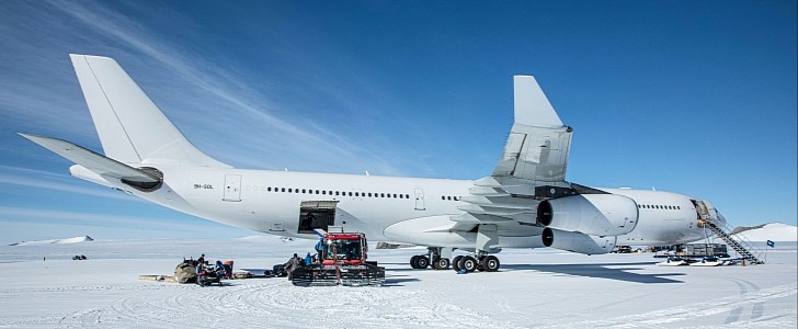 Hi Fly successfully landed a widebody aircraft on an ice runway in Antarctica, for the first time