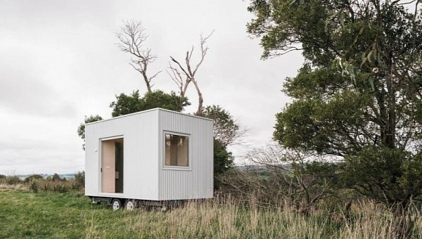 This micro cabin boasts a cleverly-designed functional interior