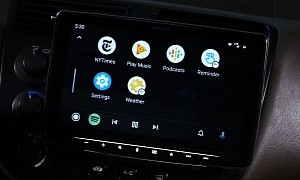 Android Auto Users Report New Notification Problems with Top Messaging App