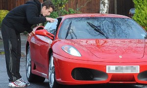 Andy Murray to Pay 100,000 Pounds to Insure His Ferrari