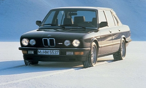 Another Investment Better than Gold: a BMW E28 M5