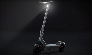 Apollo's New City E-Scooter Boasts Indestructible, Self-Healing Tires That Fear No Nail