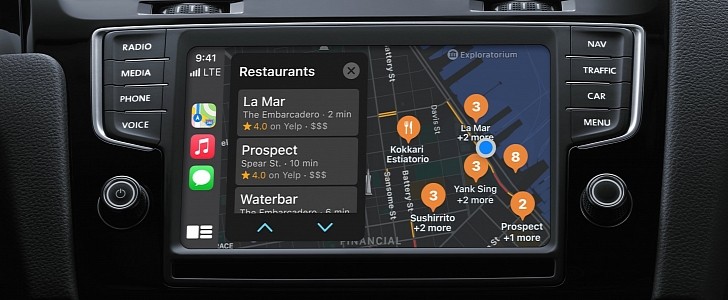Apple Maps on CarPlay