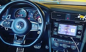 Apple CarPlay Feels Like Home on This 2015 VW Golf GTI