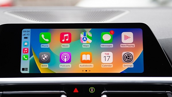 Apple CarPlay home screen