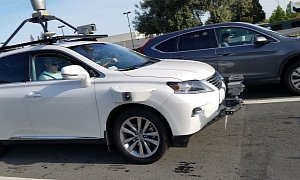 Apple's Self-Driving Lexus RX450h Spotted In Traffic With Aftermarket Gear