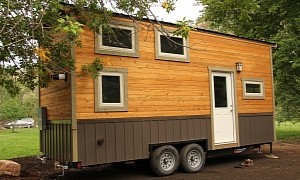 Ashley Is a Gorgeous 22-Foot Tiny Home on Wheels That Exudes Rustic Charm