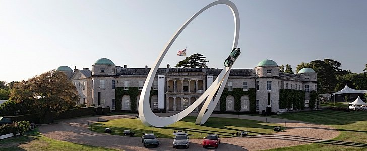 Aston Martin cars and the sculpture dedicated to the DBR1