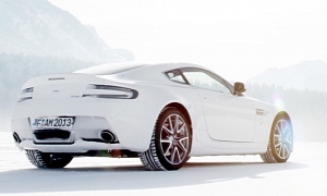 Aston Martin on Ice 2014: Snow Drifting in Switzerland