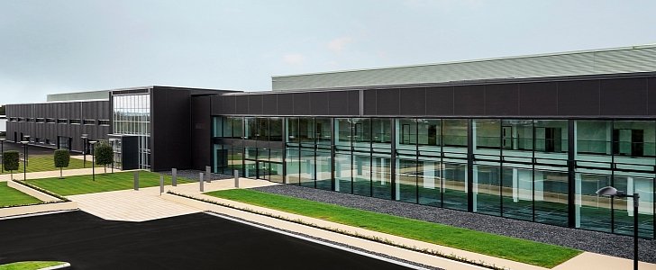 Aston Martin St Athan facility (DBX factory)