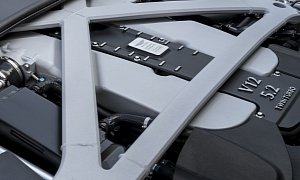 Aston Martin Valkyrie's Cosworth V12 Engine Sounds Amazing