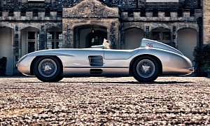 Auction House Will Sell a Mercedes-Benz 300 SLR Recreation