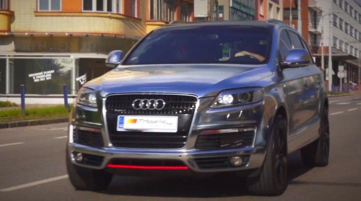 Audi Q7 wrapped in Chrome