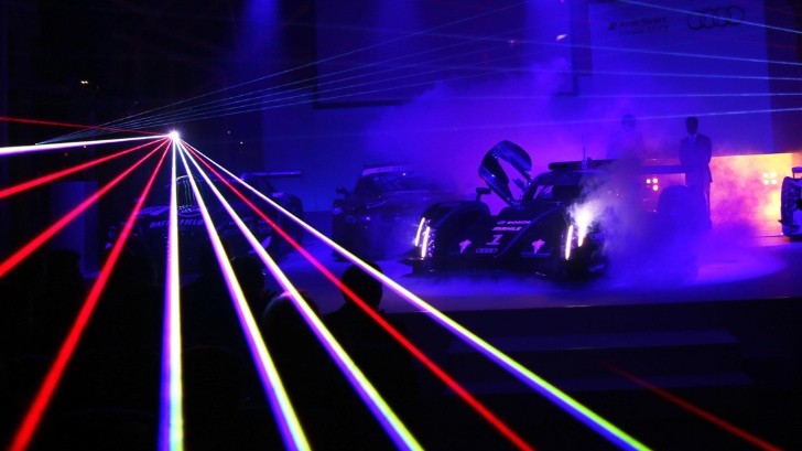 2014 Audi R18 laser lights